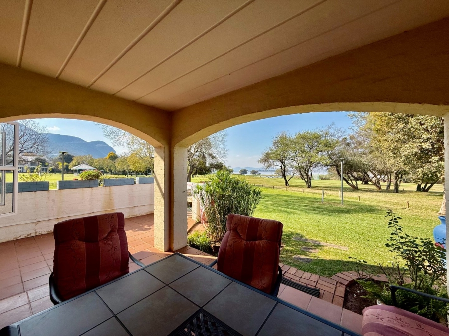 2 Bedroom Property for Sale in Caribbean Beach Club North West